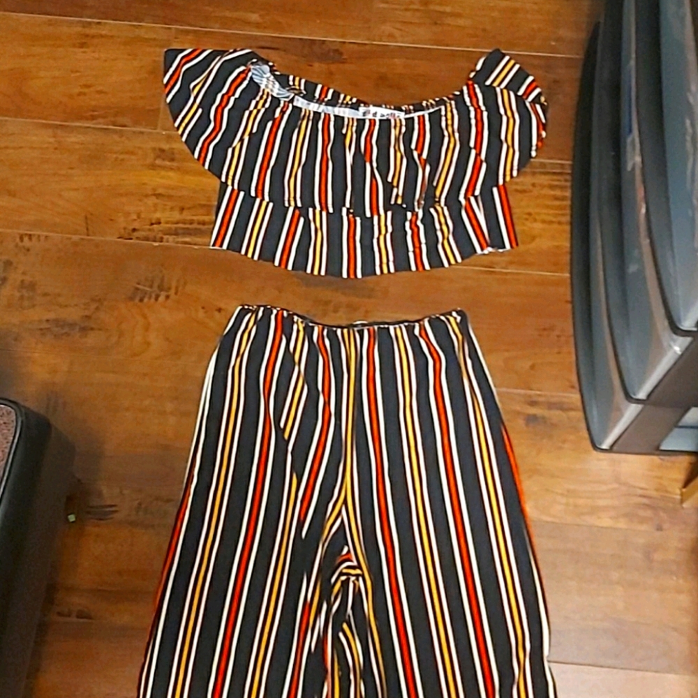 Crop top and pants